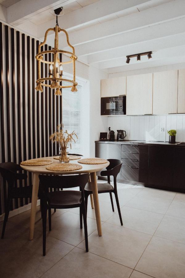 Forest House Поберово Екстериор снимка